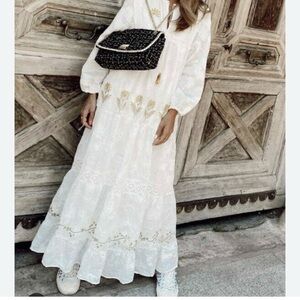 Zara White Embroidered Floral Boho Dress Tiered Ruffle Hem Size XSmall